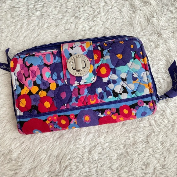 Vera Bradley Handbags - Vera Bradley Wallet NWOT